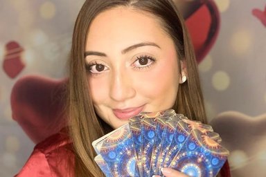 Deli Love Consultant